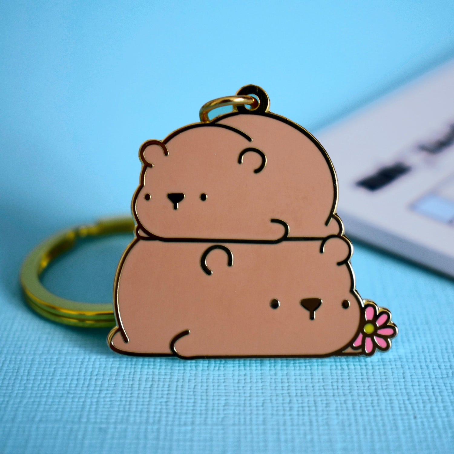 Bear keyring with gold chain