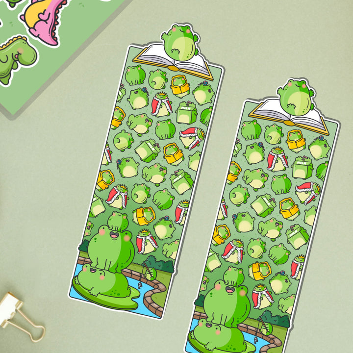 Frog bookmark on green table