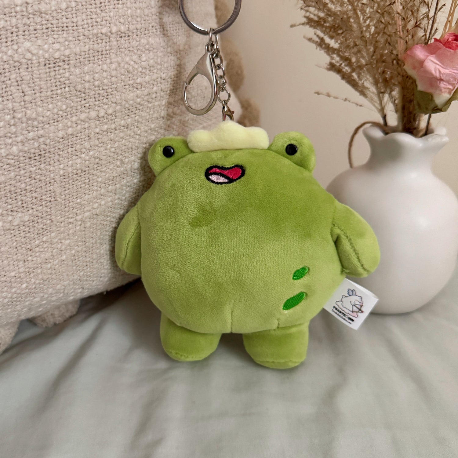 Frog plush keychain with cushion