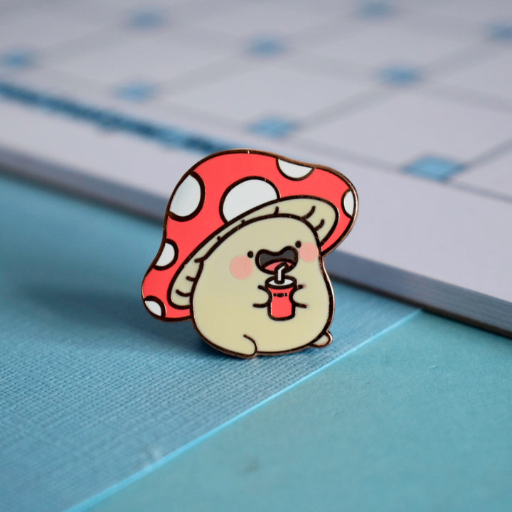 Mushroom pin with notepad